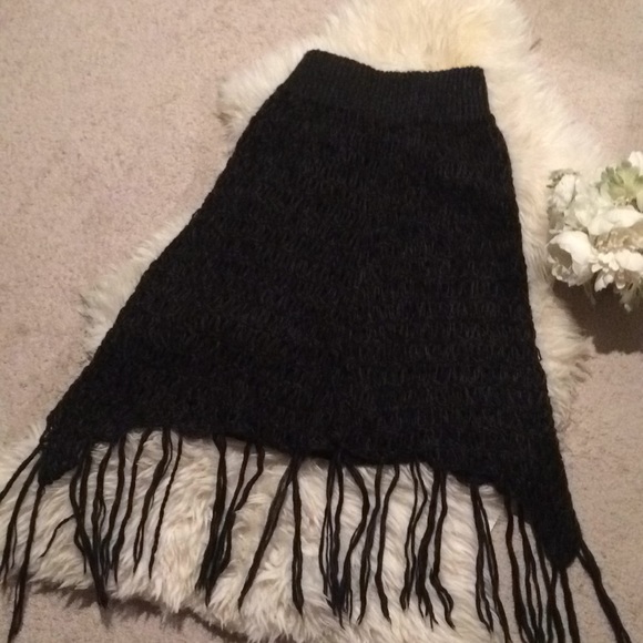 Sweaters - Poncho Off-the-Shoulder Acrylic Knit Fringe OS